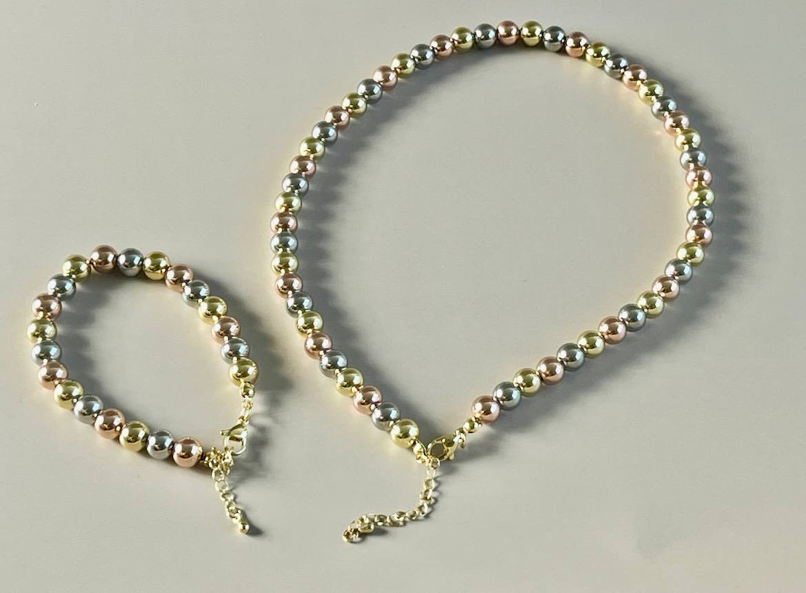 MULTI COLOR BEAD NECKLACE