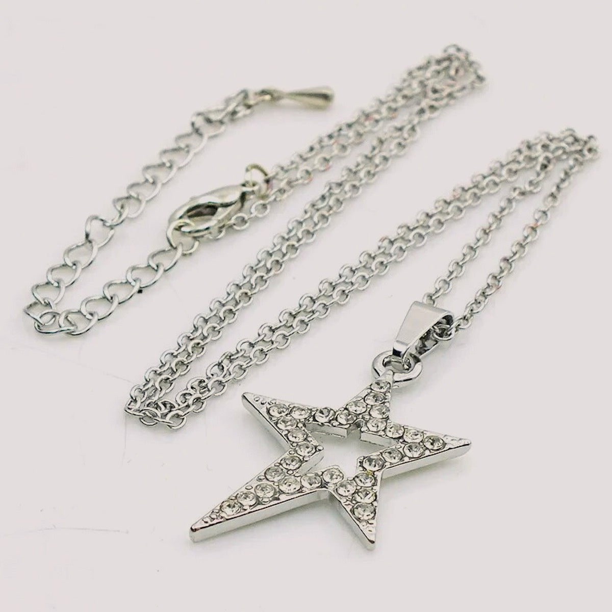 NECKLACE SILVER STAR