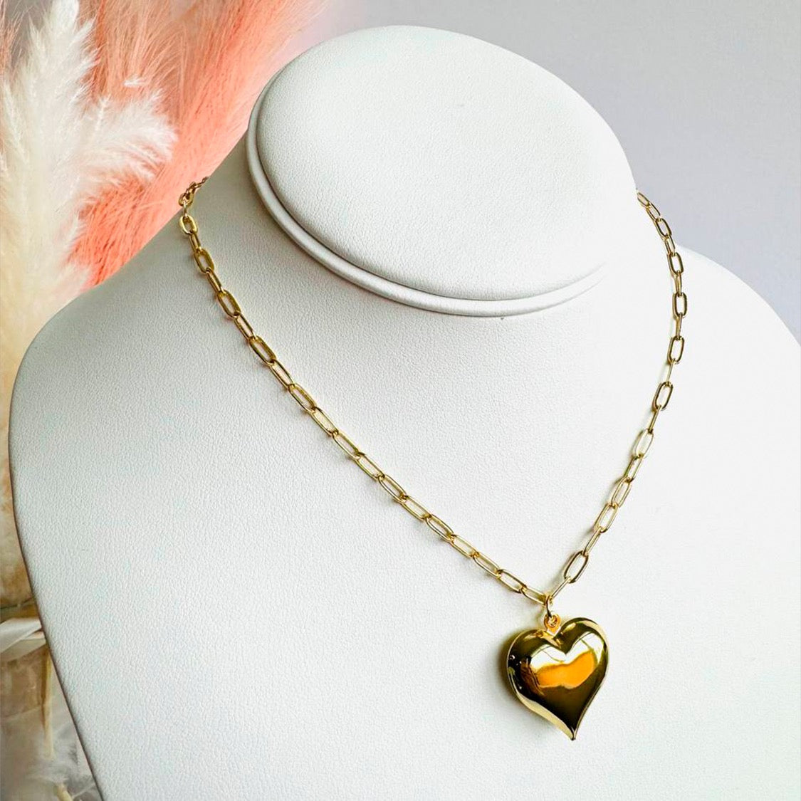 HEART NECKLACE