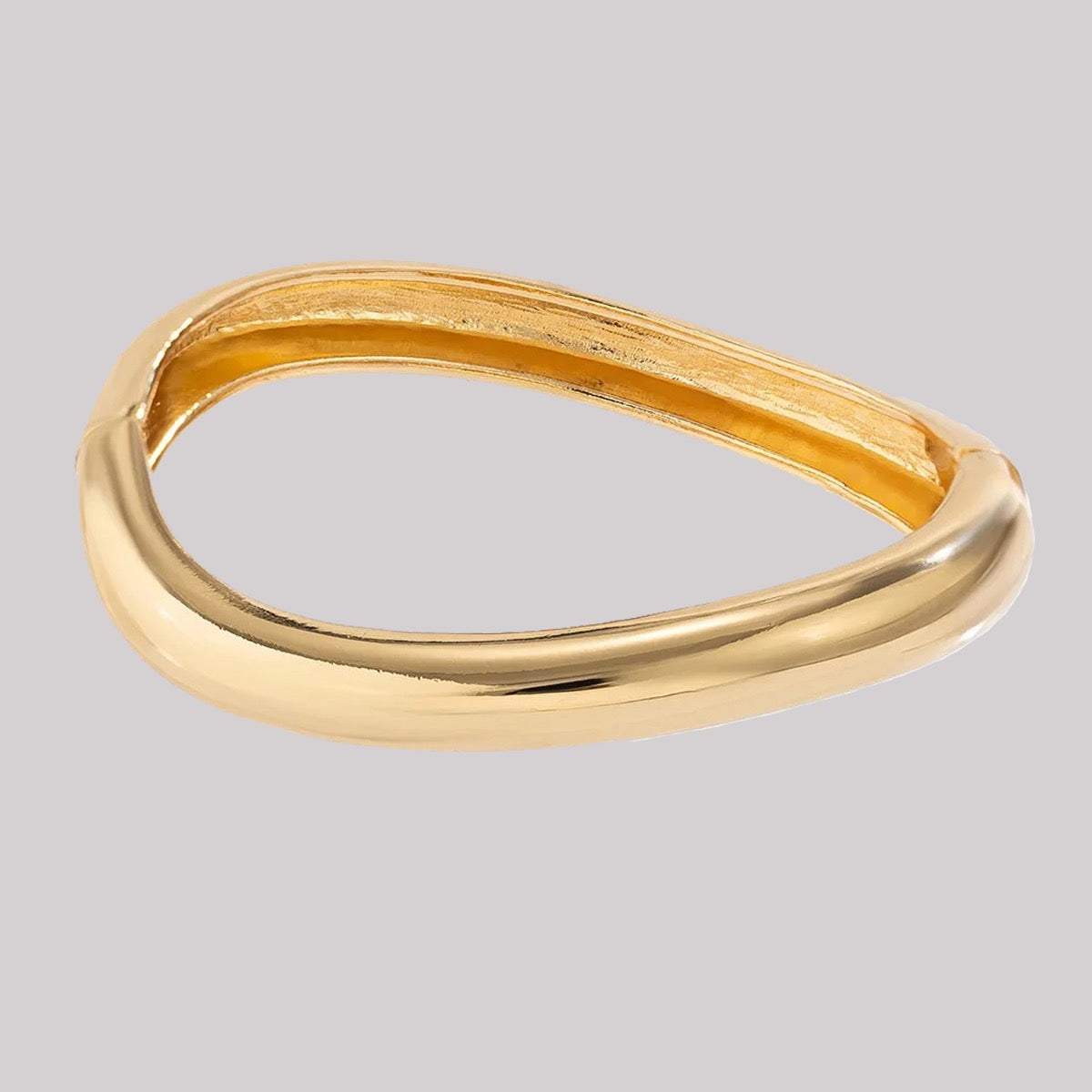 OVAL METAL BANGLE